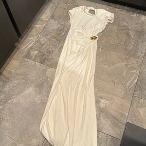 White maxi dress